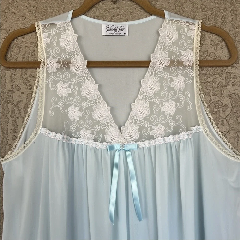 Vintage Vanity Fair Light Blue Nylon Lace Nightgown Robe Set M USA Made - Picture 5 of 15